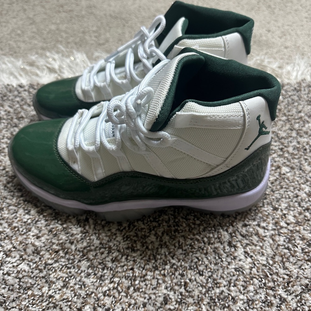 Jordan 11 Green